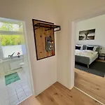 Apartman N&n - Mit Netflix - Workstation Im Zentrum Schwerin