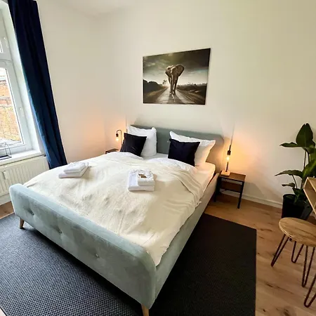 ENDLESS: Studio mit Netflix + Workstation im Zentrum Schwerin (Mecklenburg-Vorpommern)