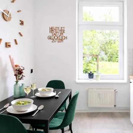 Apartment Endless: Mit Netflix + Workstation Im Zentrum Schwerin (Mecklenburg-Vorpommern)