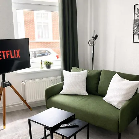 Endless: Mit Netflix + Workstation Im Zentrum Schwerin (Mecklenburg-Vorpommern)