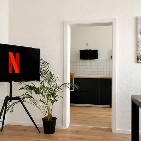 Endless: Mit Netflix + Workstation Im Zentrum